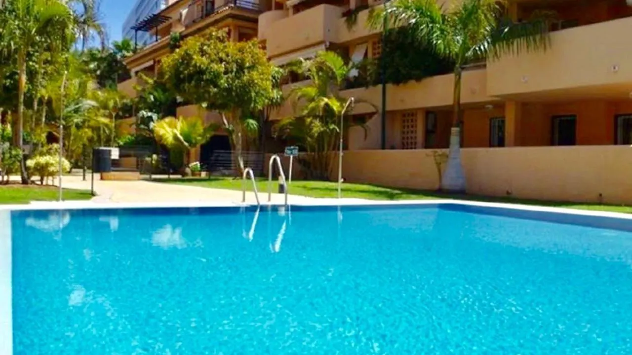 Marbella - Alicate Beachfront Apartment-9 0*,  España